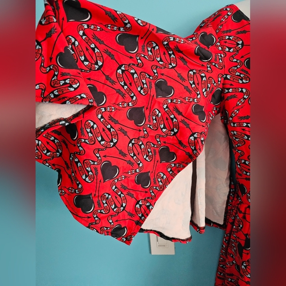 AINS AND ELKE RED FAN SLEEVE DRESS - Picture 3 of 6